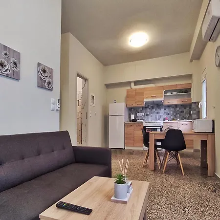 Garnet 3 * Каламата